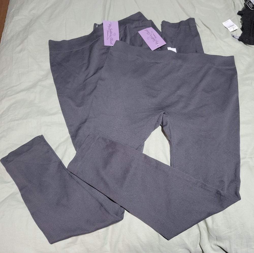 NEW Set of 2 Seamless Full Leggings